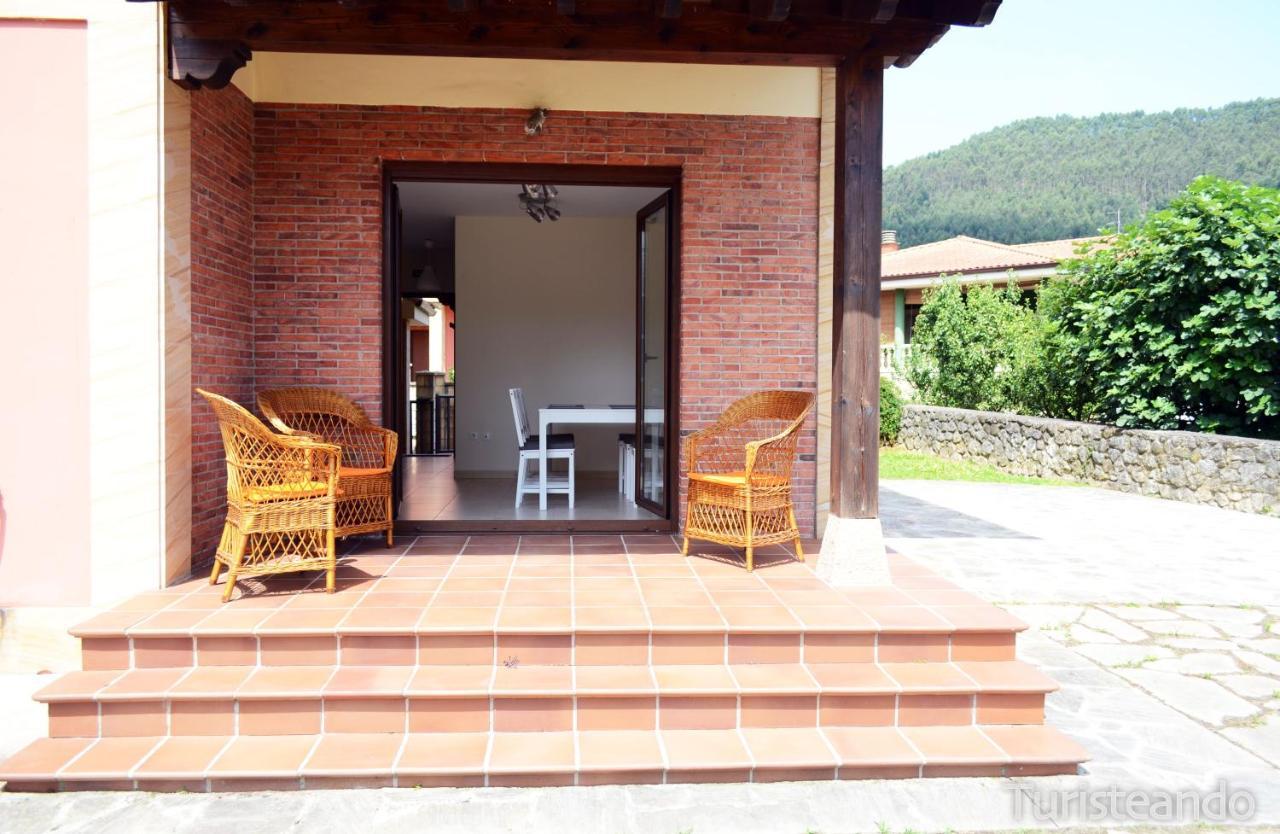 Chalet Tina Mayor: Amplio Jardin Y Tranquilidad Muy Cerca De La Playa Pesués Exterior foto